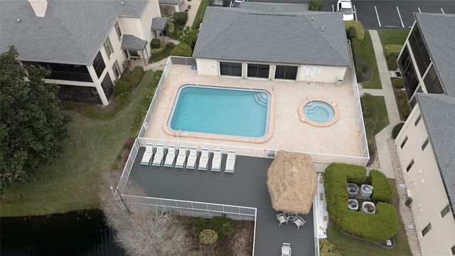 13140 VILLAGE CHASE CIRCLE, Tampa, FL 33618