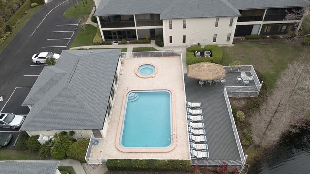 13140 VILLAGE CHASE CIRCLE, Tampa, FL 33618