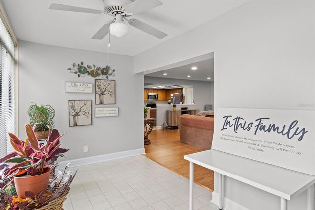 13140 VILLAGE CHASE CIRCLE, Tampa, FL 33618