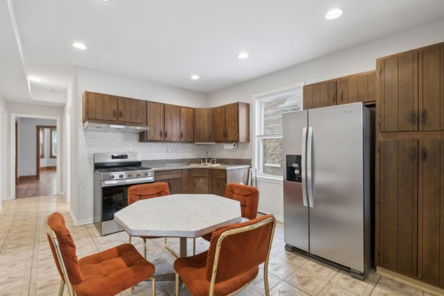 3748 S Honore Avenue, Chicago, IL 60609