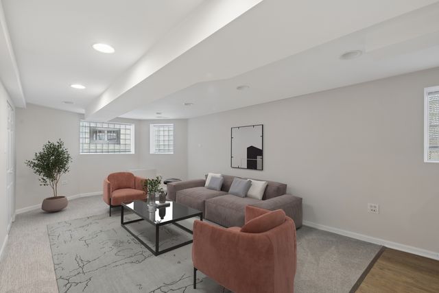 3748 S Honore Avenue, Chicago, IL 60609