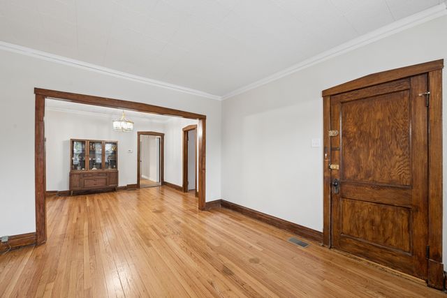 3748 S Honore Avenue, Chicago, IL 60609