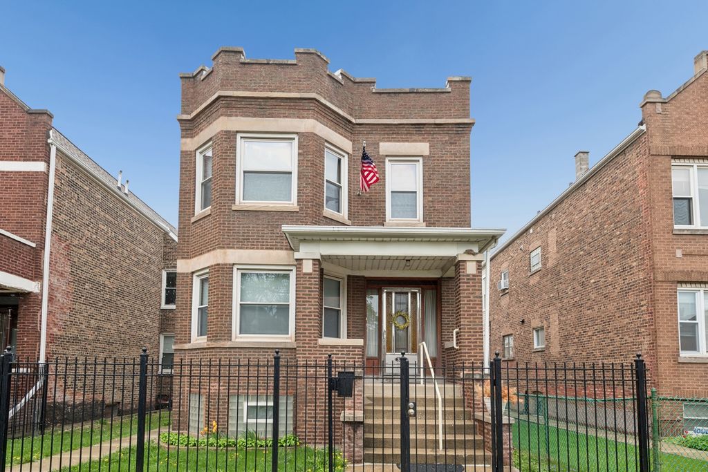 3748 S Honore Avenue, Chicago, IL 60609