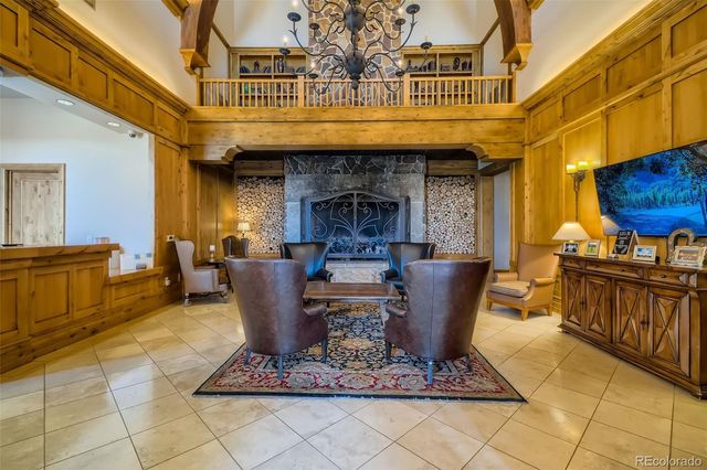 8265 S Country Club Parkway, Aurora, CO 80016