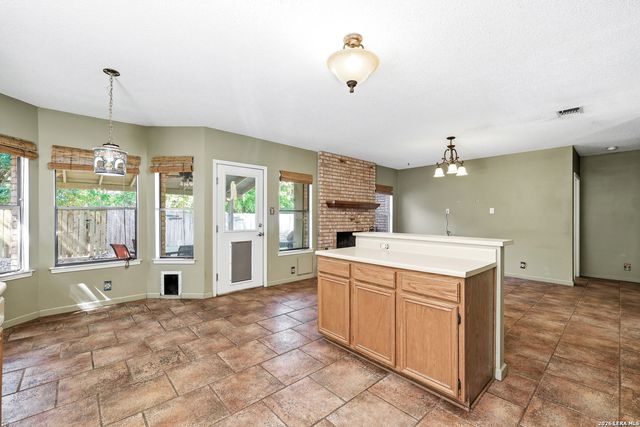 13735 Cedar Cyn, San Antonio, TX 78231