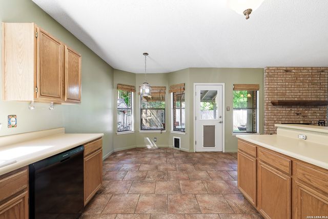 13735 Cedar Cyn, San Antonio, TX 78231