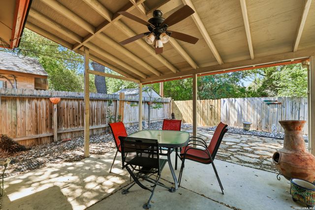 13735 Cedar Cyn, San Antonio, TX 78231