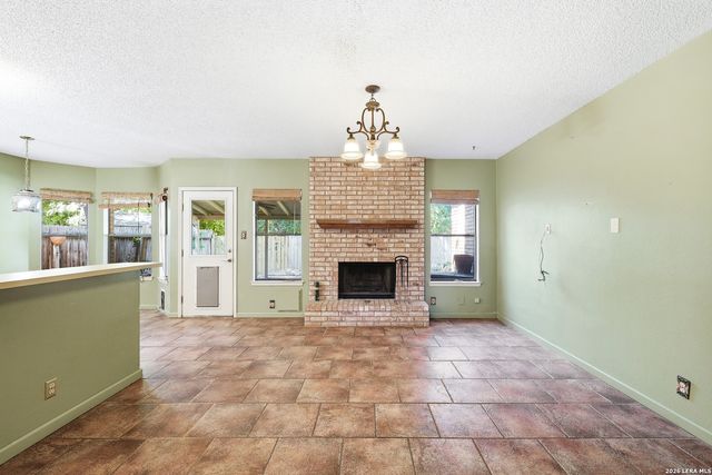 13735 Cedar Cyn, San Antonio, TX 78231