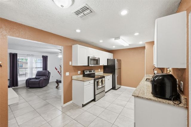 152 JENNY WAY, Lakeland, FL 33809