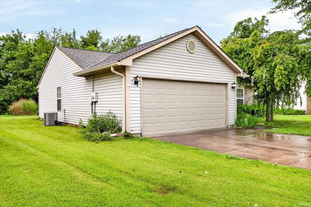5811 W Waterstone Trace, Bloomington, IN 47403