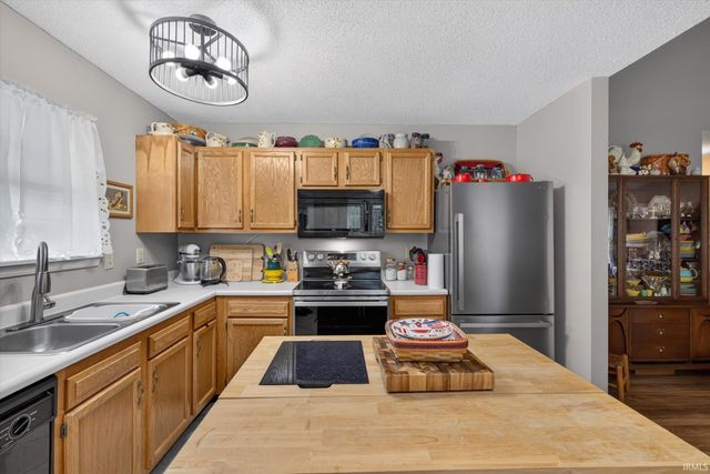 5811 W Waterstone Trace, Bloomington, IN 47403