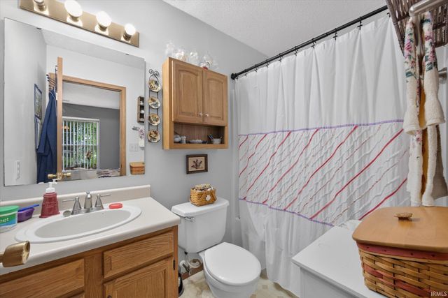 5811 W Waterstone Trace, Bloomington, IN 47403