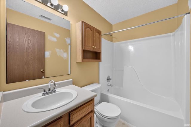 5811 W Waterstone Trace, Bloomington, IN 47403
