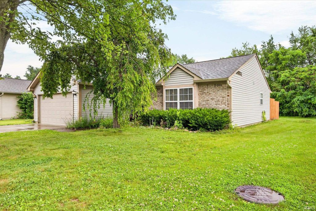 5811 W Waterstone Trace, Bloomington, IN 47403