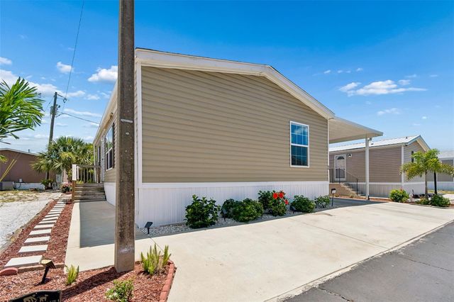 12701 126TH AVENUE 68, Largo, FL 33774