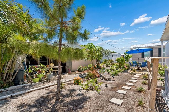 12701 126TH AVENUE 68, Largo, FL 33774