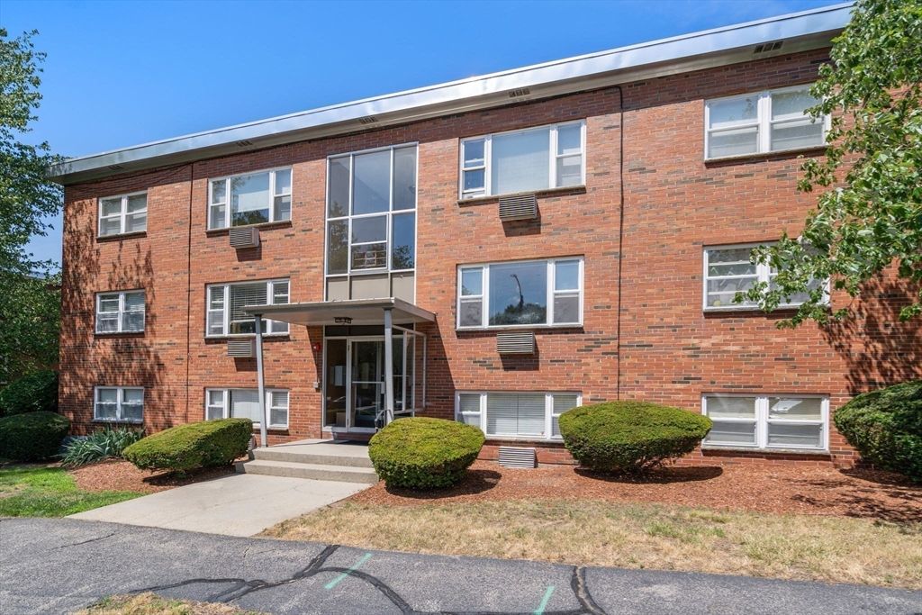 1105 Lexington Street 4-1, Waltham, MA 02451