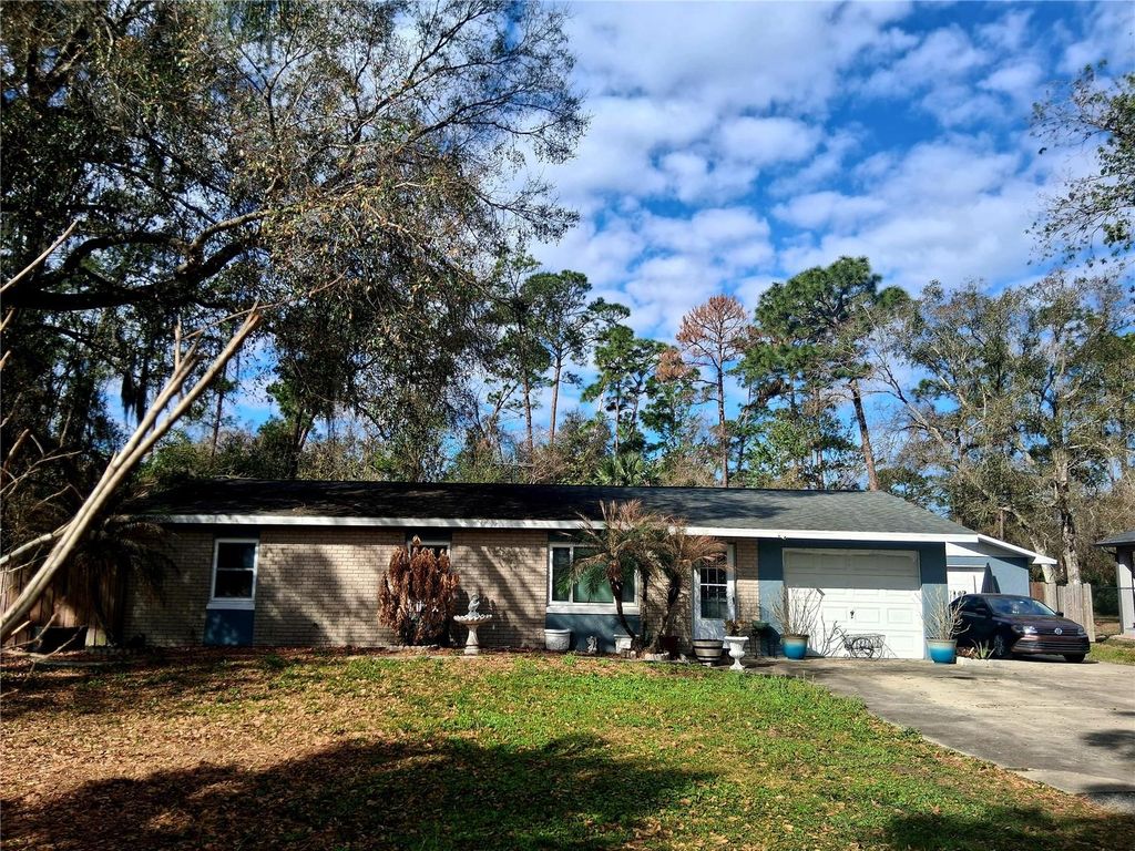 Image 1 of property listing at 1722 BONNEVILLE DRIVE, Orlando, FL 32826