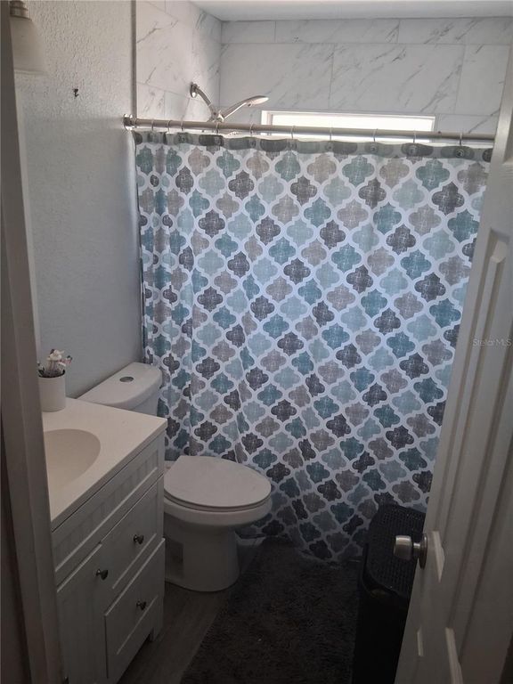 Image 7 of property listing at 1722 BONNEVILLE DRIVE, Orlando, FL 32826