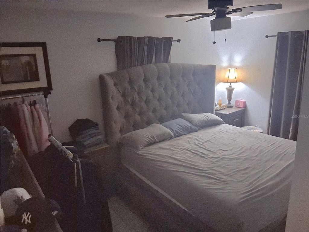 Image 10 of property listing at 1722 BONNEVILLE DRIVE, Orlando, FL 32826