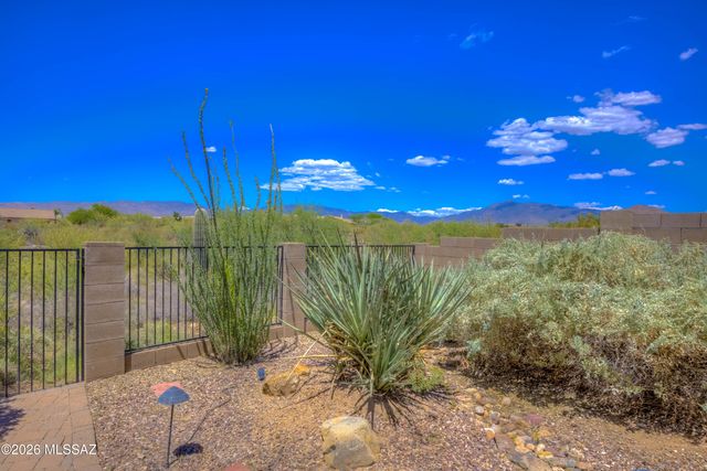 10831 S Heart Break Ridge Place, Vail, AZ 85641