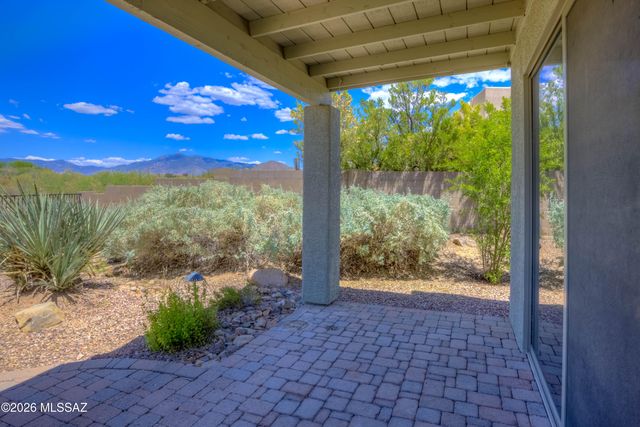10831 S Heart Break Ridge Place, Vail, AZ 85641