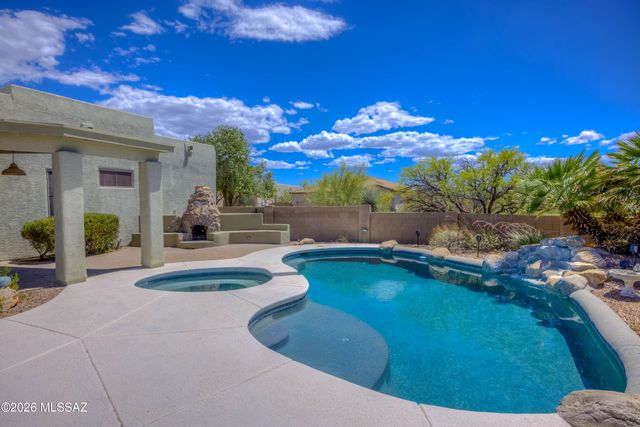 10831 S Heart Break Ridge Place, Vail, AZ 85641