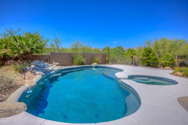 10831 S Heart Break Ridge Place, Vail, AZ 85641