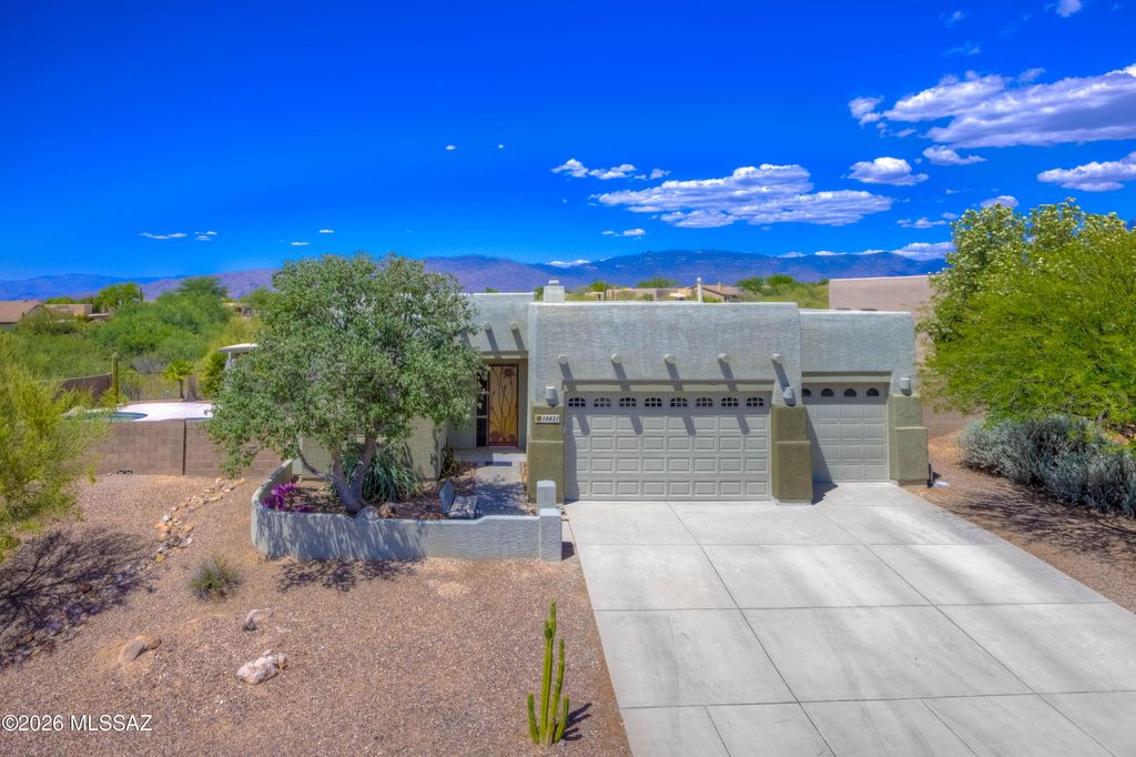 10831 S Heart Break Ridge Place, Vail, AZ 85641