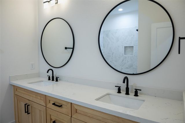 8805 Parkway Drive, Houston, TX 77088