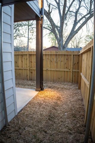 8805 Parkway Drive, Houston, TX 77088