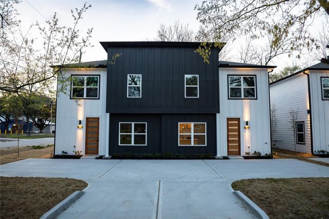 8805 Parkway Drive, Houston, TX 77088