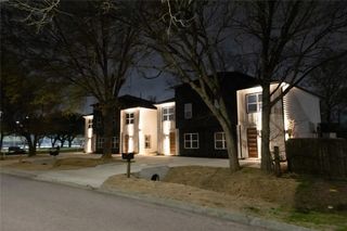 8805 Parkway Drive, Houston, TX 77088