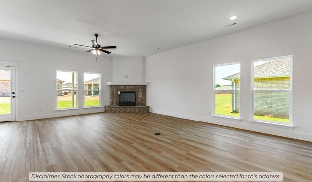 711 Prairie Lane, Carl Junction, MO 64834