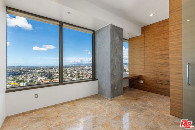 1100 Wilshire Boulevard 2911, Los Angeles, CA 90017