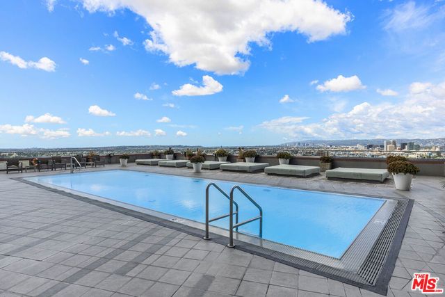 1100 Wilshire Boulevard 2911, Los Angeles, CA 90017