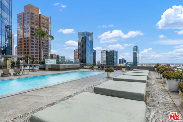 1100 Wilshire Boulevard 2911, Los Angeles, CA 90017
