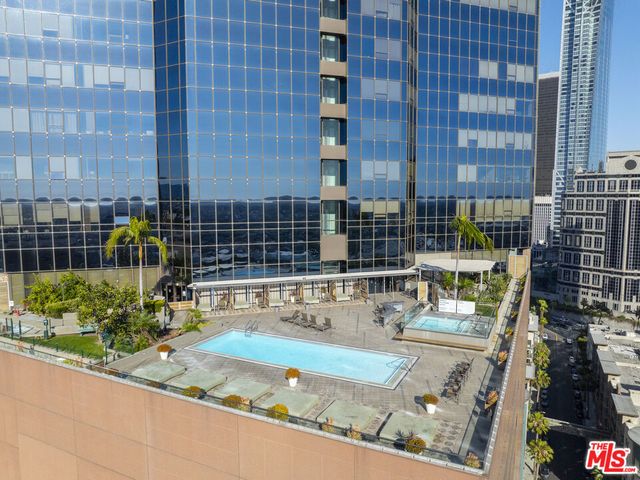 1100 Wilshire Boulevard 2911, Los Angeles, CA 90017