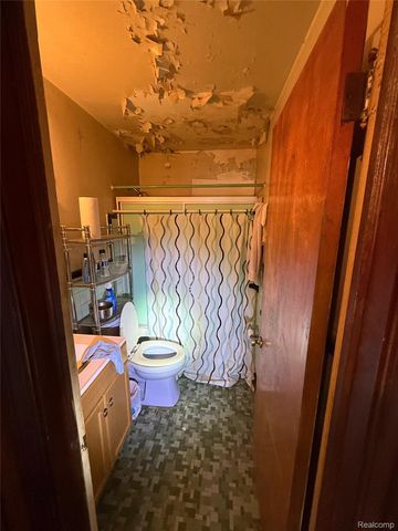 6659 Fischer Street, Detroit, MI 48213