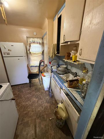 6659 Fischer Street, Detroit, MI 48213