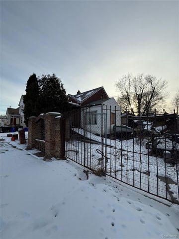 6659 Fischer Street, Detroit, MI 48213