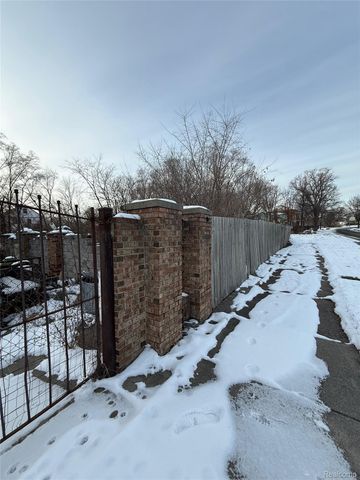 6659 Fischer Street, Detroit, MI 48213