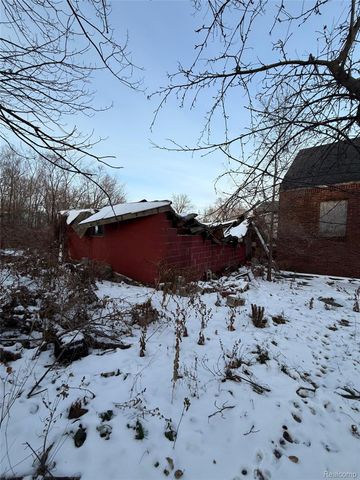 6659 Fischer Street, Detroit, MI 48213