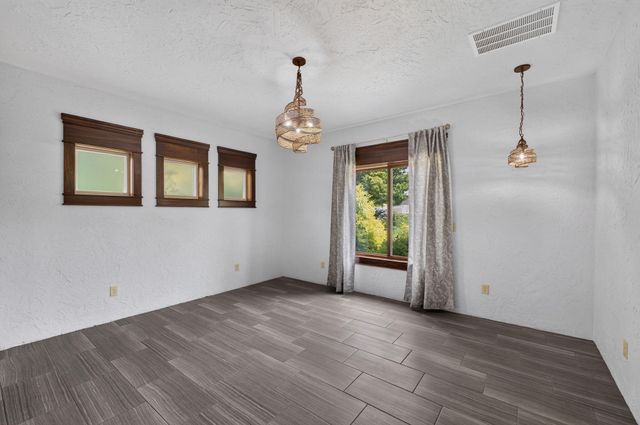 4418 E Kanata Court, Springfield, MO 65802