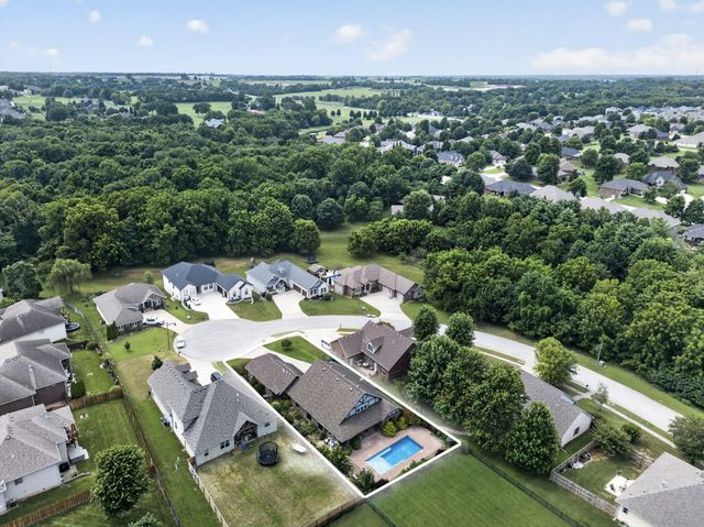 4418 E Kanata Court, Springfield, MO 65802