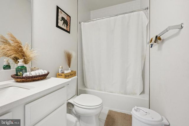 5601 HYATTSVILLE DR, Hyattsville, MD 20782