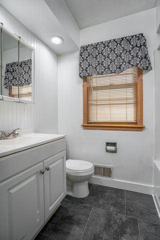 2612 24th Avenue, Rock Island, IL 61201