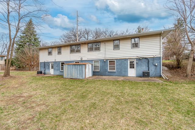 2612 24th Avenue, Rock Island, IL 61201