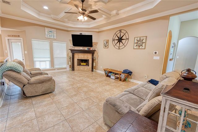 2546 Retta Dr, Corpus Christi, TX 78418