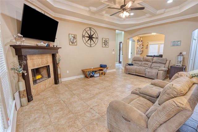 2546 Retta Dr, Corpus Christi, TX 78418
